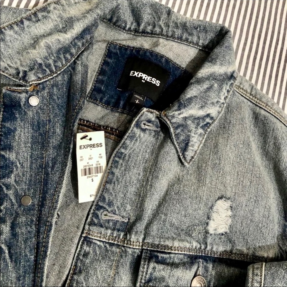 Denim jacket - Picture 2 of 3